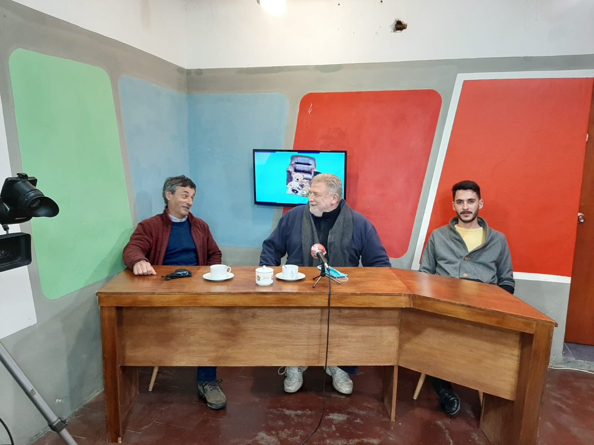 19_largo's tweet photo. Hoy estuvimos en Nueva Palmira queremos que nos conozcamos #renovación #LaGenteDelCambio El próximo 27 súmate #Lista19 #TuMuevesColoniaConTUVoto @walterzimmer6 @MauricioAnselmi https://t.co/BaD9nK2lLw