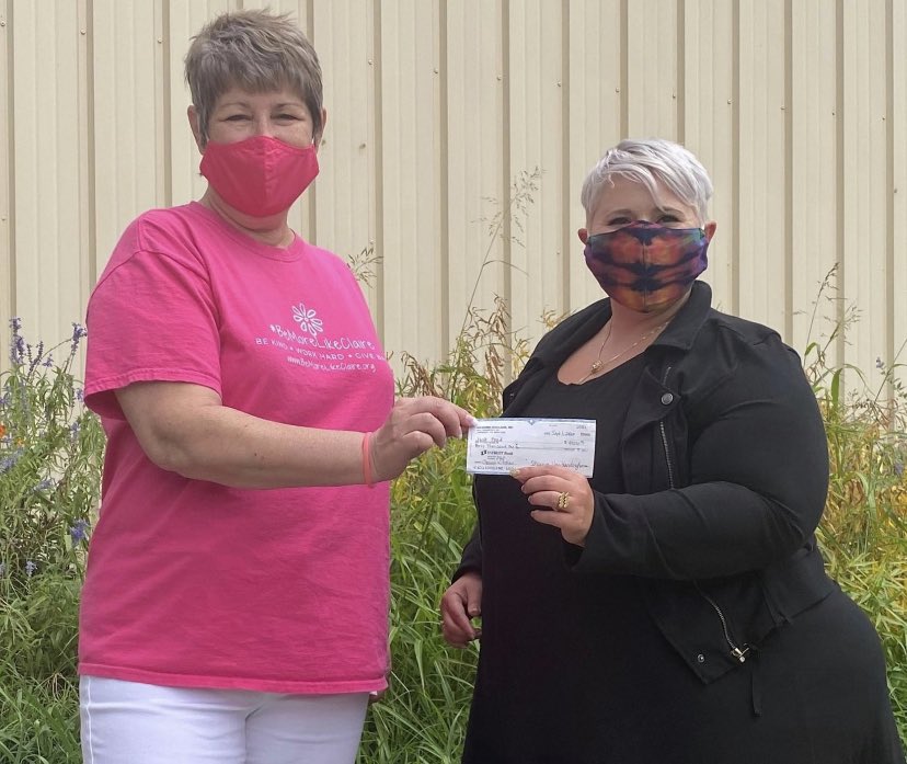 bmlclaire's tweet photo. Claire’s Kitchen will be cooking soon! We have presented @justfoodkansas with a check for $40,000. Thanks to all our wonderful donors for their support. #GiveBackBash #BeMoreLikeClaire #JustCook https://t.co/0qGQ5ZQ3mC