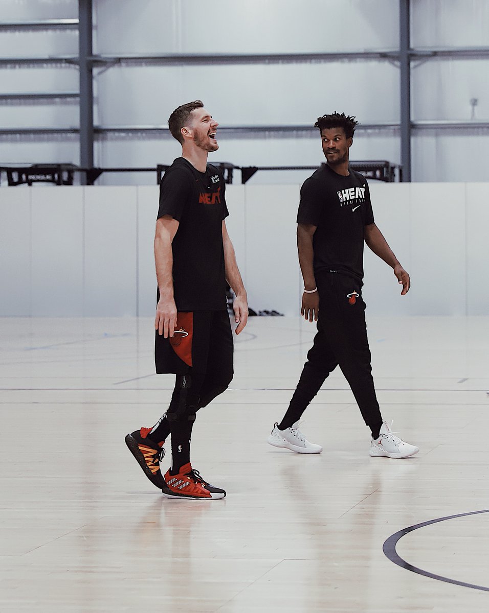 MiamiHEAT's tweet photo. makes us happy. makes us smile.

@Goran_Dragic @JimmyButler #HEATCulture https://t.co/E2IZmlaZ5X