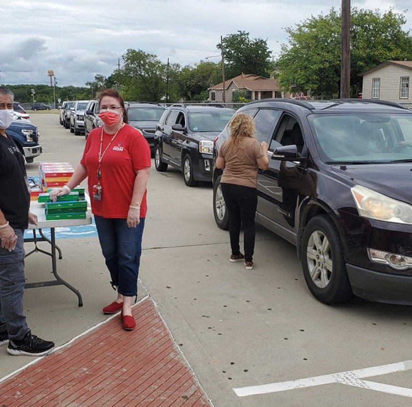 MeachamFWISD's tweet photo. Mr. Escamilla, Mrs. Ballard &amp; Mrs. Lamb made sure our students had their textbooks &amp; chrome book for the start of virtual instruction on Monday, September 8th!
#meacham #virtualinstruction https://t.co/wnSyppmJ44