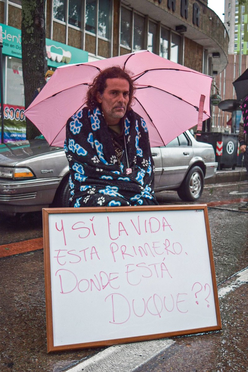 GeraldineWand's tweet photo. #JhonFitzgerald #MeCosiLaBocaXLaPaz #ParoNacionalYa https://t.co/N6VrhOx6vK