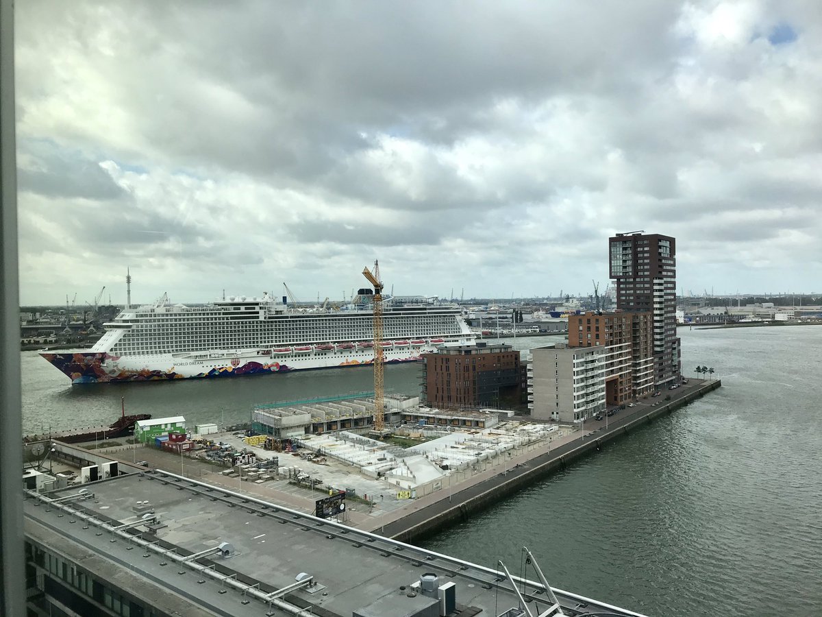 dream world #cruiseship passing by @DreamCruisesHQ visiting #rotterdam