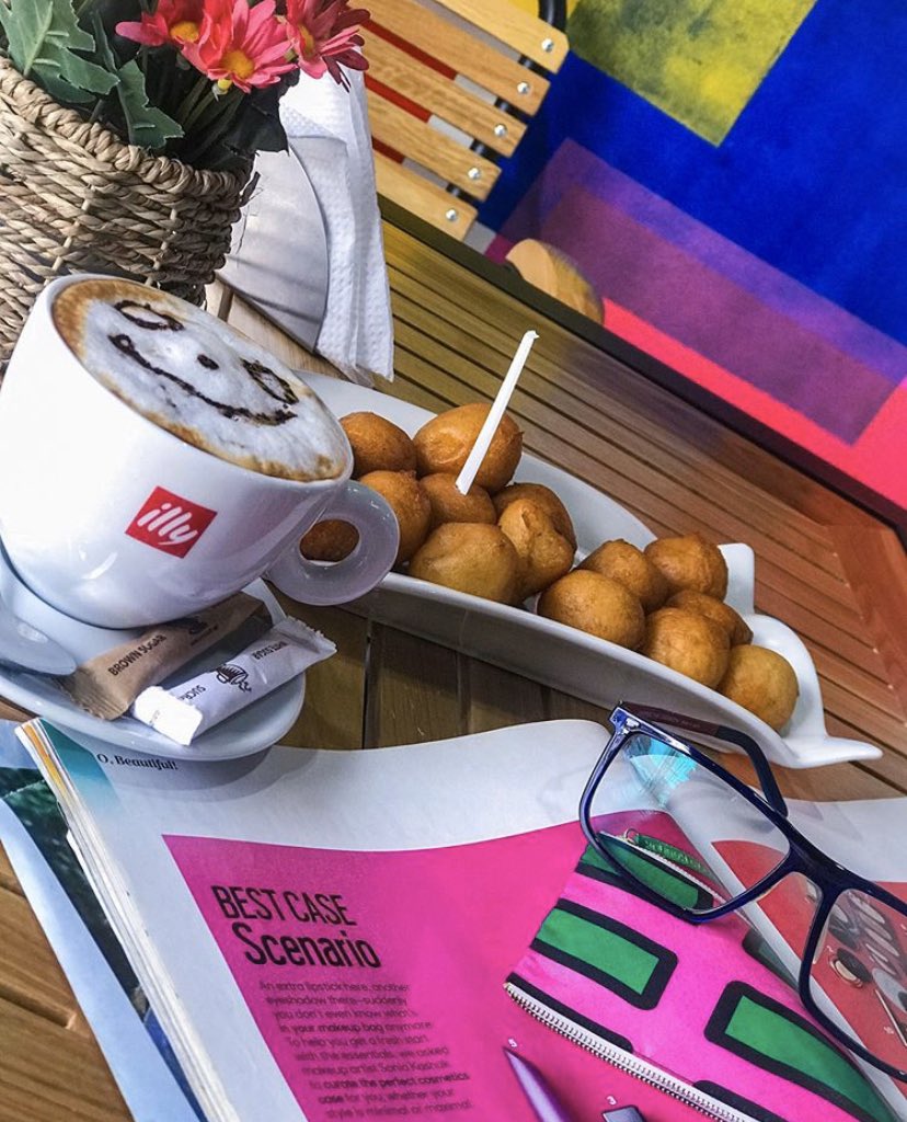 GhPuffs's tweet image. Looks like a perfect Saturday morning huh? 🥰
Rt, our next puffer is definitely on your TL🙏🏿
#bofrot #desserts #SaturdayMorning #accraghana