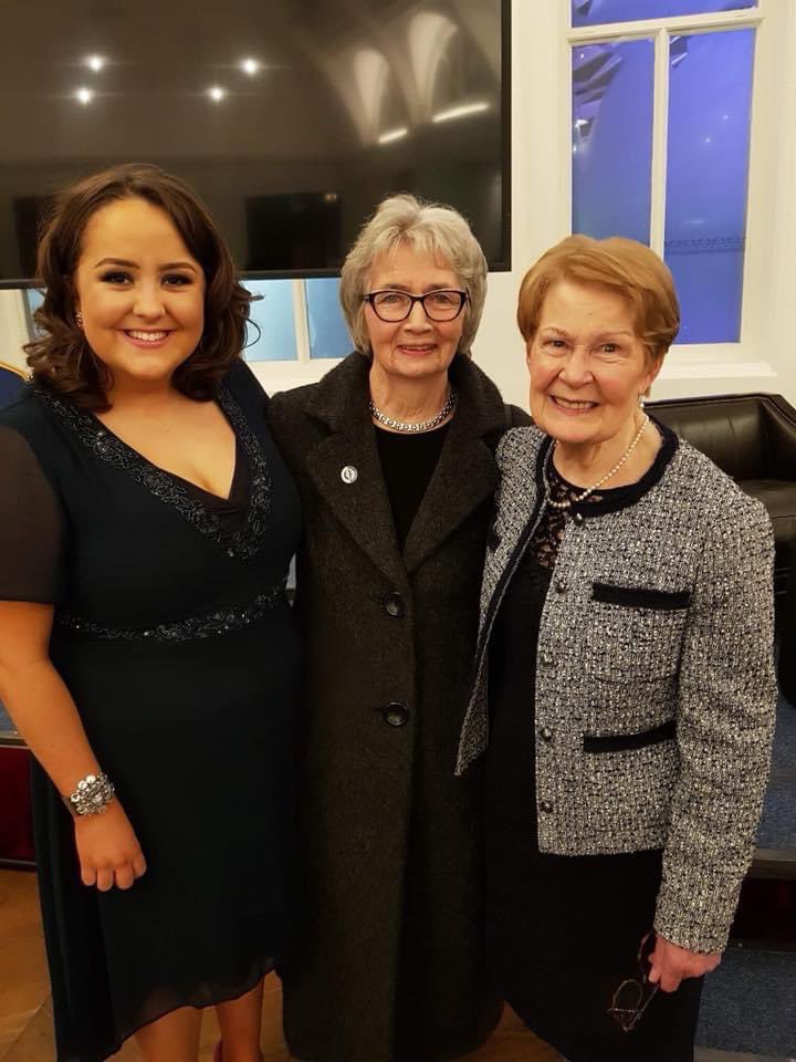 clionamcsherry's tweet photo. Using #sdlp50 as an excuse to repost one of my favourite pics, with these fearless women and civil rights legends. Pat Hume and Bríd Rodgers. Standing on the shoulders of giants, always ❤️ https://t.co/6plxkw9JL4