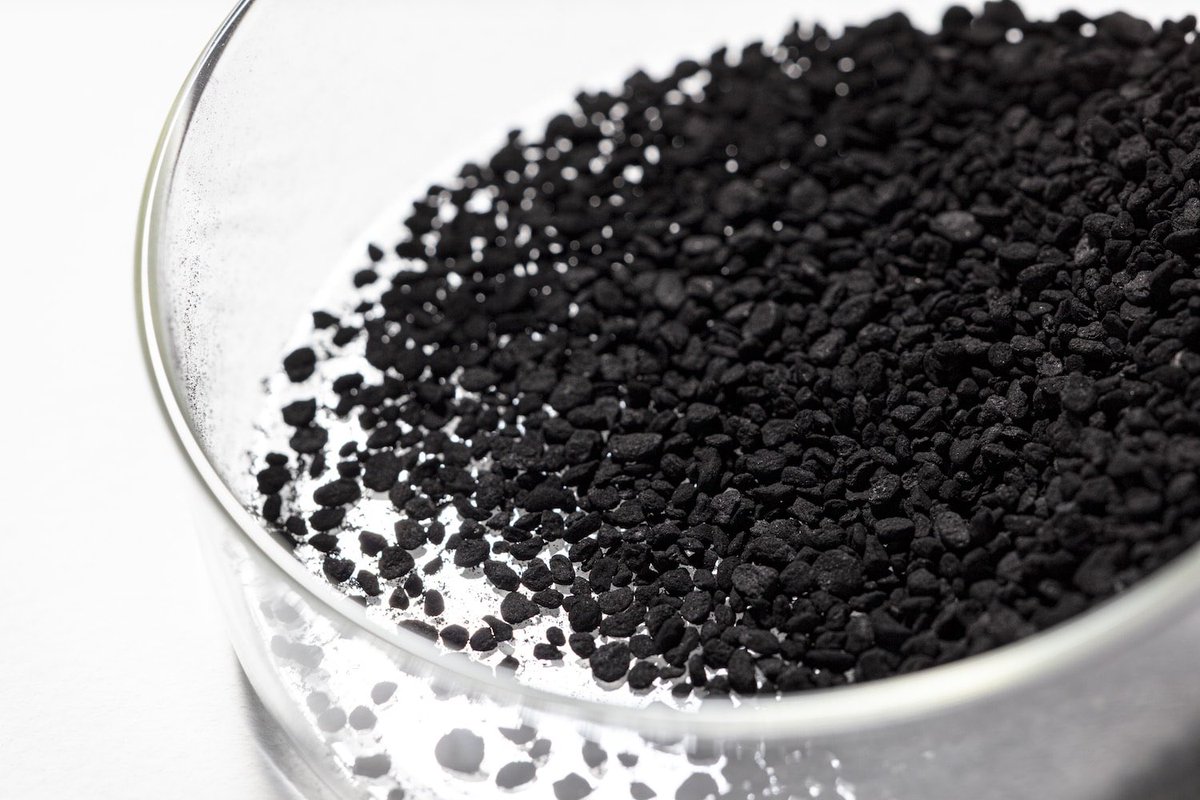 株式会社ユナイテッドアローズ ヒトとモノとウツワ T Co Zbl4ddccgv Ua鈴木 トリポーラスに関してはいい意味でギャップがあるというか 天然素材ライクなものを着ているのに 消臭機能がある というギャップが個人的には面白いですね