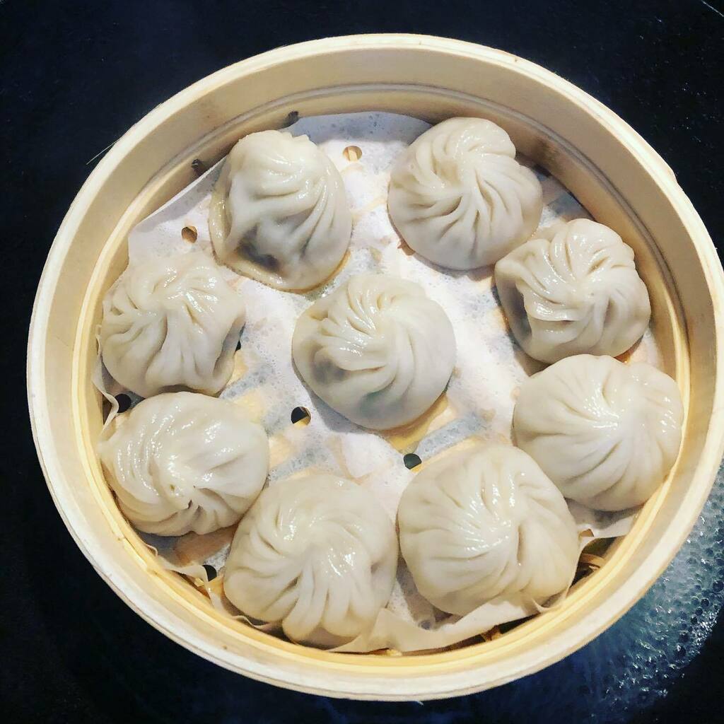 limlouisa's tweet image. Stage 4 lockdown day 20: @dintaifungaustralia at home. Genuinely revolutionary.  My favourite at-home thing so far @andyrickie #lockdownlife #lockdowninspiration instagr.am/p/CELXrfTlv1h/