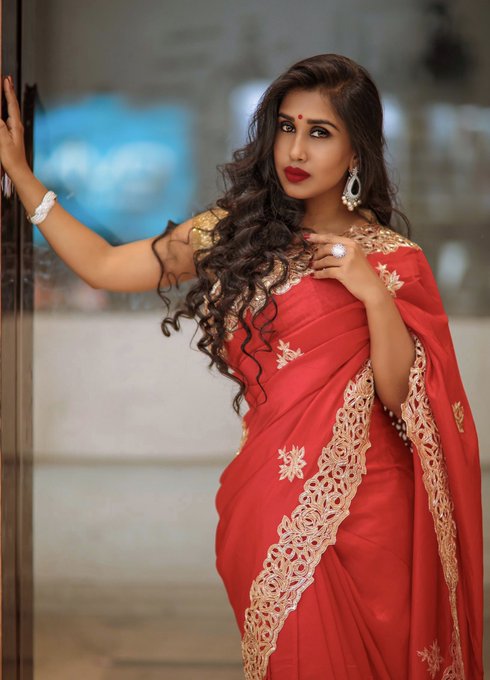 Desi Rose ❤️ #HappyGaneshChaturthi #Ganpati #ganpatibappa #Goa #GaneshaChaturthi2020 #Ganesha #GaneshChaturthi<a href="/tag/happyganeshchaturthi"class="tags">#HappyGaneshChaturthi</a><a href="/tag/ganpati"class="tags">#Ganpati</a><a href="/tag/ganpatibappa"class="tags">#ganpatibappa</a><a href="/tag/india"class="tags"><span>#india</span></a><a href="/tag/scarlettrose"class="tags"><span>#scarlettrose</span></a><a href="/tag/saree"class="tags"><span>#saree</span></a><a href="/tag/goa"class="tags"><span>#goa</span></a><a href="/tag/ganesha"class="tags"><span>#ganesha</span></a><a href="/tag/ganeshchaturthi"class="tags"><span>#ganeshchaturthi</span></a>