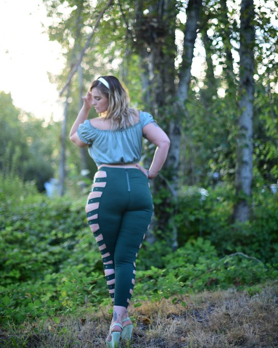 TW Pornstars - Sofia Vivana. The most retweeted pictures and videos for all time. Página 5