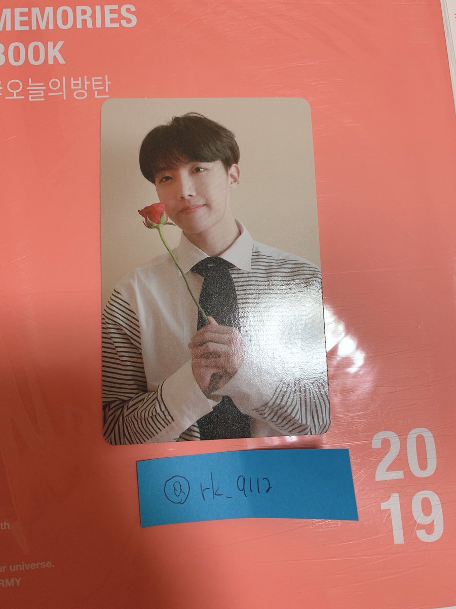 rk_9112's tweet photo. BTS MEMORIES OF 2019 トレカ 交換

【譲】ホソク J-HOPE

【求】ナムジュン RM

同日発送・防水・折れ防止◎
条件の合う方がいらっしゃいましたらお声掛けください(^^) https://t.co/zY3xHkLlpr
