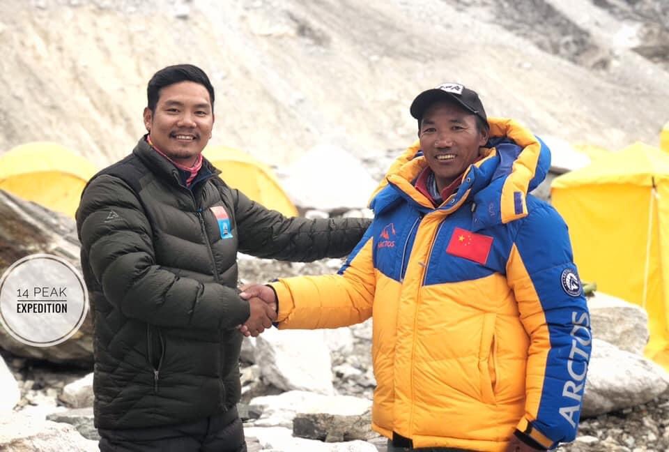 My guiding partner Kami Rita Sherpa known as a EVERESTMAN Who has successfully climbed mount Everest 24 times and made Guinness book of the world record . .

Kami rita Sherpa 
Senior climbing guide and leader 
At <a href="/sst8848/">Seven Summit Treks 🇳🇵</a> @14Peak
