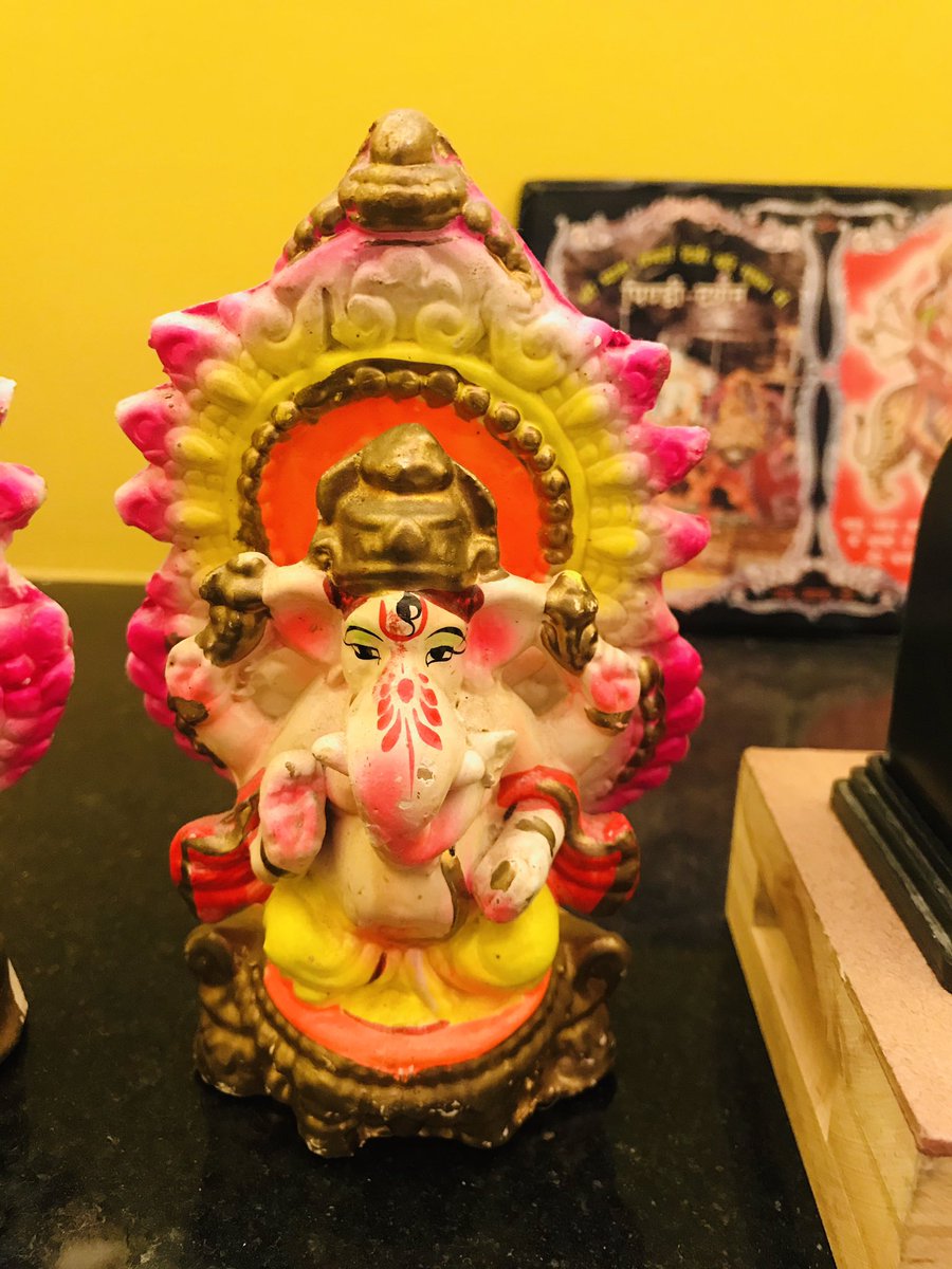 insta_rover's tweet photo. On this #GaneshaChaturthi may you find a way out from the darkness

#HappyGaneshChaturthi #ganeshchathurthi #Ganesha #Ganeshotsav2020 #ganeshafestival #Ganesha #GaneshUtsav #GaneshChaturthi https://t.co/PoBVzfJtJg