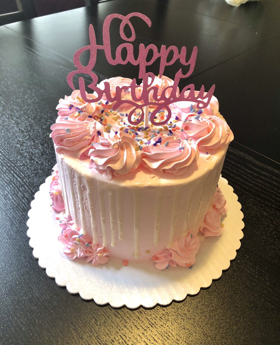 EmysCakeZone's tweet photo. 💕 https://t.co/jU2NUfx40O