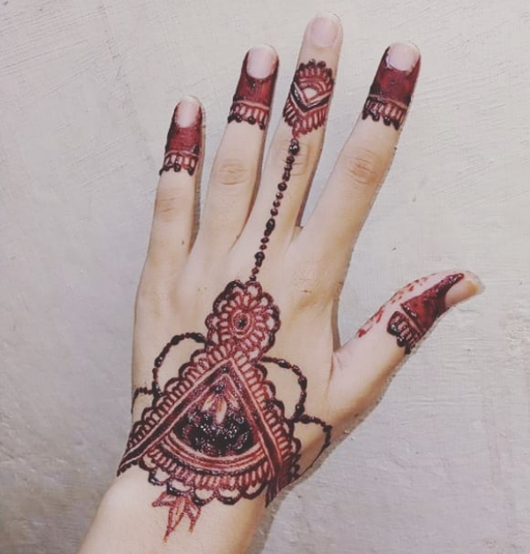 maryama01035834's tweet photo. #mehndi #mehndidesigns #mehndidesign #mehndiinspire #mehndihenna #mehndipattern #mehndiart #mehndilovers #mehndiparty #mehandi #mehandiart #mehandiartist #simplemehndi #arabicmehndi #legmehndi #fullhandmehndi #bridalmehndi #partymehndi #easymehndi https://t.co/ijuHro441r