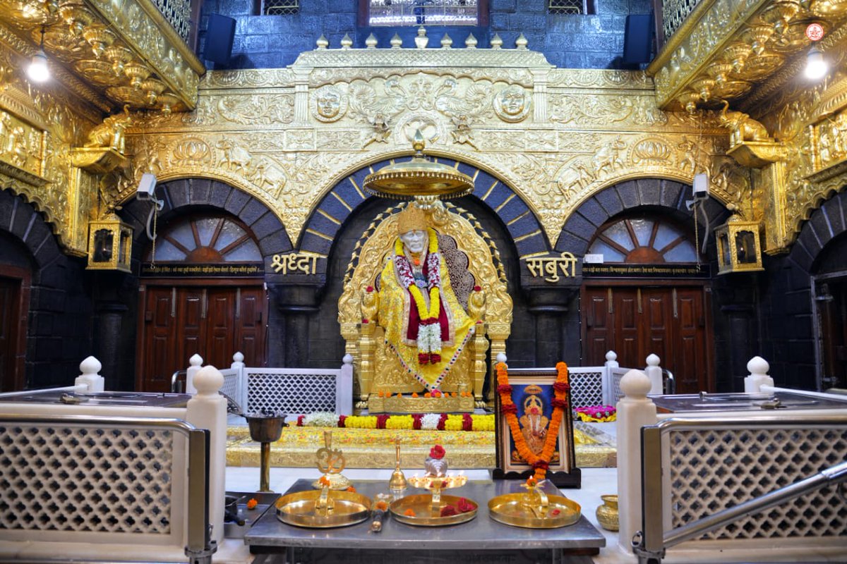SSSTShirdi's tweet photo. *श्री साईबाबा संस्थान विश्वस्तव्यवस्था,शिर्डी*
  *शनिवार दिनांक २२ ऑगस्ट २०२०*
 *🌹 माध्यान्ह आरती 🌹* https://t.co/1qpIQyxirM