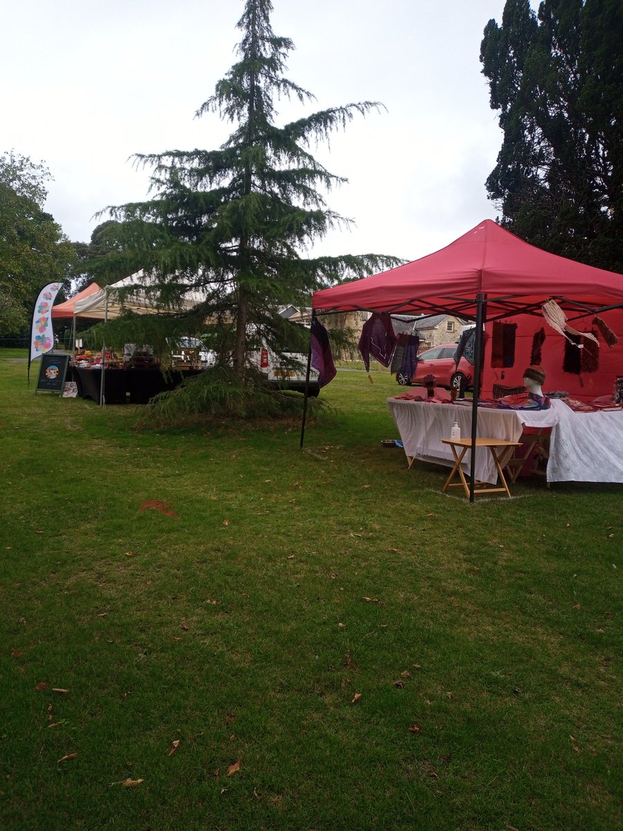 WrappedInColour's tweet photo. It might be windy but back for another weekend at Northwood House "Market in the Park." https://t.co/QIMtMDsDBX
