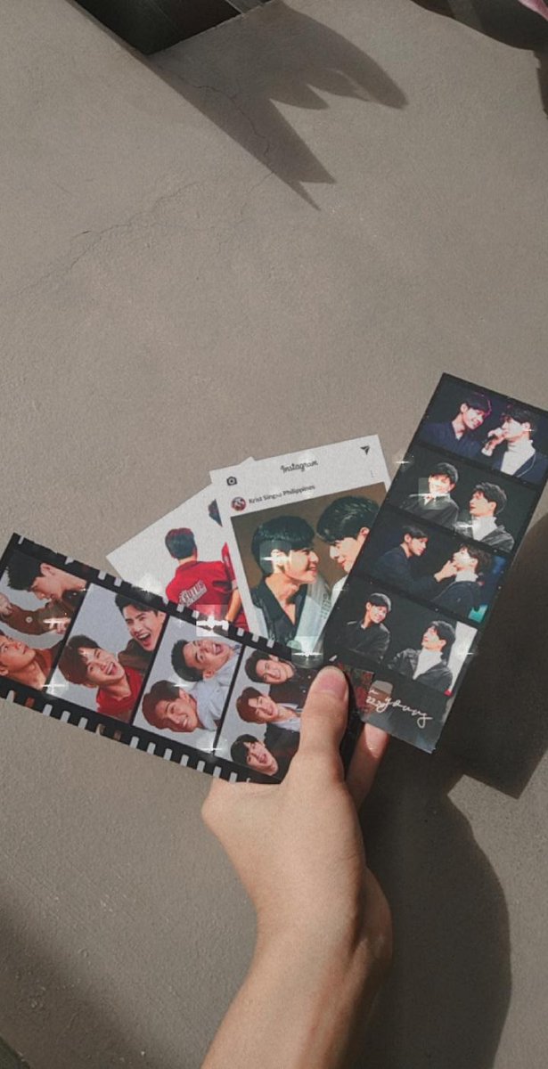 thcaysaak's tweet photo. I got it!!! Thankyou na @KristSingtoPh @BrightcoastA !!! I'm so happy 'cause today is also my birthday! π₯Ίβ€οΈβ€οΈβ€οΈ aaahhhhh love itβ€οΈβ€οΈβ€οΈ
#ForeverYours
#KristSingtoPhilippines
#SotusTheReunion https://t.co/k8SNbrG40E