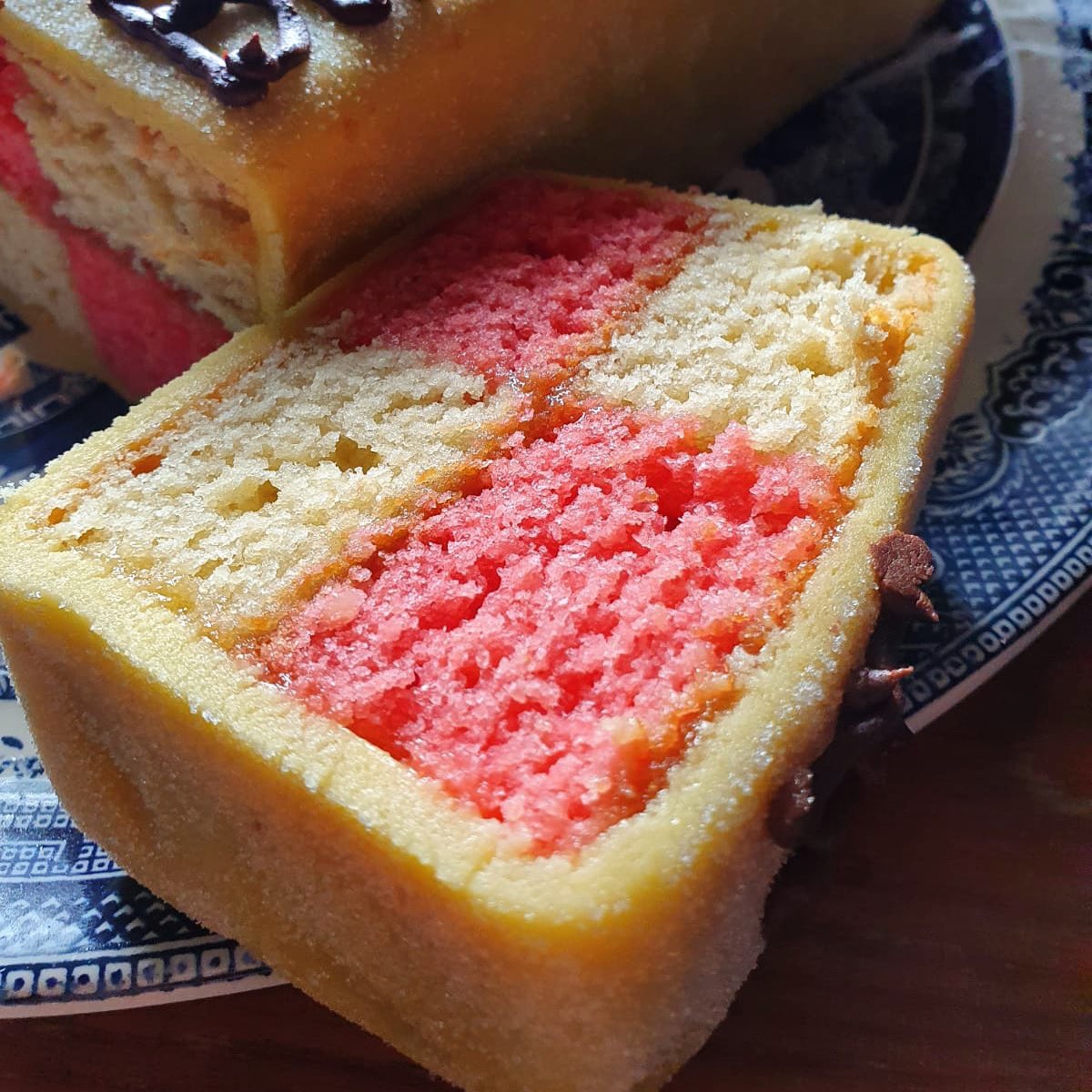 naturallybread's tweet photo. Vegan Battenberg cake now on our super easy to use website https://t.co/5dvXx8SL9W #naturallyvegan #vegantreats #nostalgiafood #veganseatbest #bakesinabox #deliveredtoyourdoor #veganlushness https://t.co/NLUqtD4Tox