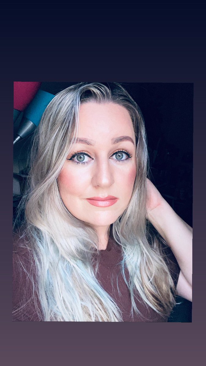 lynzzo13's tweet photo. Put my face on for girls night out. iPhone 11 camera no ig/ Snapchat filter. 🥰 https://t.co/En7rvie0Kc