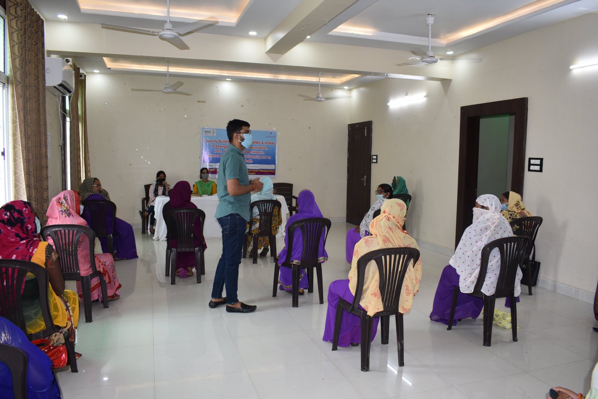 Capacity building training of 175 AWWs &amp; 125 ASHAs. Session were taken on Departmental Service, IYCF, Immunization, Growth Monitoring, Anemia, Adolescent Health, Covid Signs, Symptoms &amp; prevention
#SuposhitMP #PoshanAbhiyaan 
<a href="/tini_tatatrusts/">TINI</a>
<a href="/mpwcdnnm/">MPWCD_POSHAN_Abhiyaan</a>
<a href="/SPreraks/">Swasth Bharat Prerak Program</a> 
<a href="/Collectorsheop1/">Collector Sheopur</a>