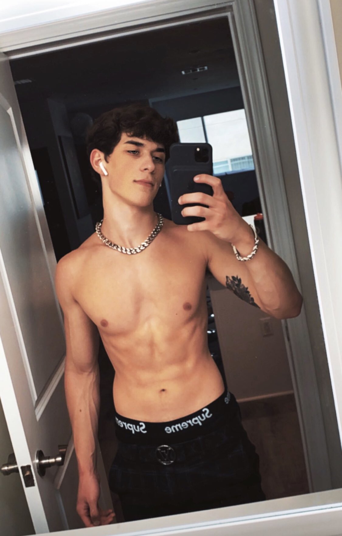 tiktok boys (@tiktokboys18) / Twitter