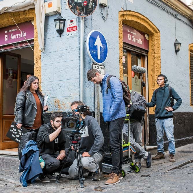 El Festival de Cine Español <a href="/festivalmalaga/">Festival de Málaga</a> acoge la presentación de la Academia de #Cine de Andalucía <a href="/acacineandaluz/">Academia de Cine de Andalucía I Premios Carmen</a>, entidad integrada por profesionales del audiovisual con la vocación de representar al sector en el territorio andaluz.
#AcaCineAndaluz
#AcademiaCineAndalucia