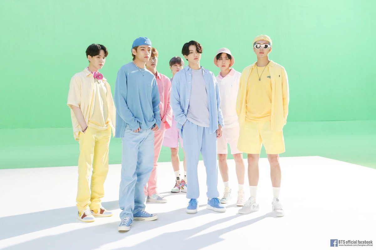 bangtanfolder's tweet photo. Group photos Dynamite MV
#DynamiteParty #DynamiteBTS #DynamiteMV https://t.co/O4h19XyEhf