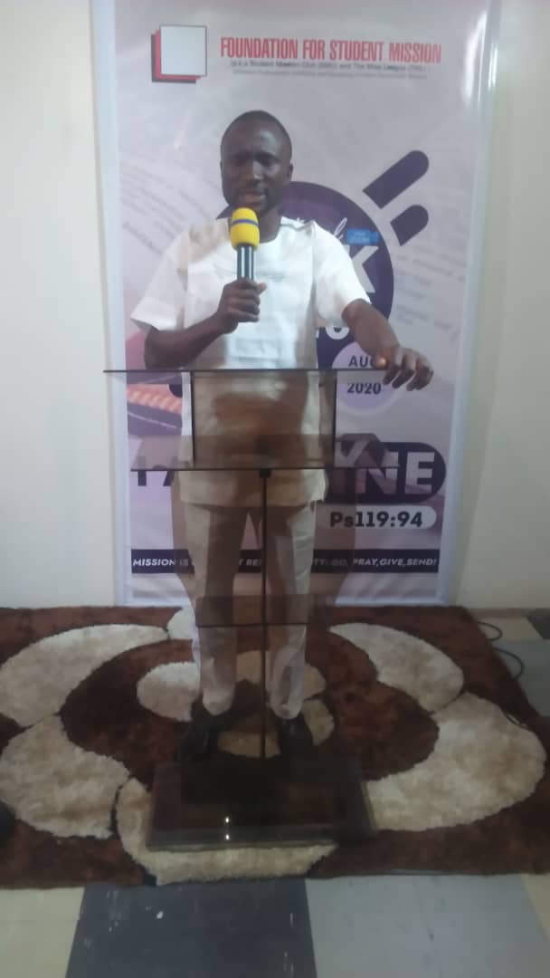 OfficialFSM_SMC's tweet photo. #LOOK2020
Opening Prayer.
Bro Jide Taiwo
@babajidetaiwo38 https://t.co/06J9jjVAOF