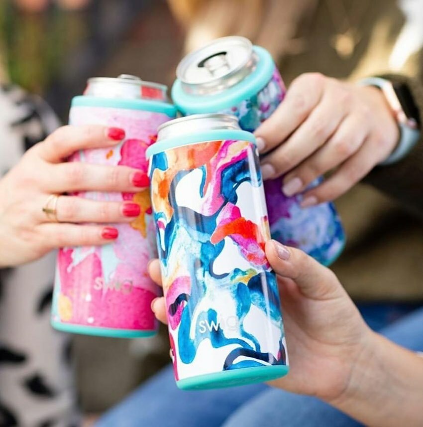 Summer, Saturdays, and Skinny Can Coolers 🥂 all things we'll raise slim cans too!
.
.
#swiglife #takeaswig #fashionabledrinkware #stainlesssteeldrinkware #swig #swigs #reusable #cottoncandy #artistspeckle #colorswirl #skinnycancooler #highnoonsunsips… instagr.am/p/CEMVs8gn2tM/