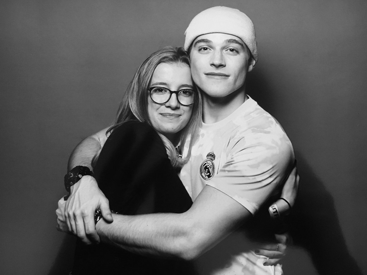 rkivesofseoul's tweet photo. ◽ Froy Gutierrez with @winterxwidowx during #TFMIC6 by @Royal__Events in Toulouse on the 20th and 21st of October 2019
◽ Victoria Moroles with @winterxwidowx during #TFMIC6 by @Royal__Events in Toulouse on the 20th and 21st of October 2019 https://t.co/Yqd8AoPHik