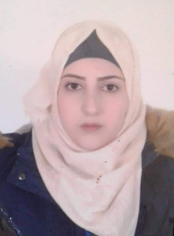 Gurbtwatan's tweet photo. امرأة خرجت مع أطفالها يوم امس مع "مهرب" للذهاب إلى #تركيا وبعدها فقدت والمهرب يقول تركها مع اطفالها في مدينة #عفرين يرجى من يعرف عنها اي شيئ التواصل معنا. https://t.co/MDzghQw5Ly
