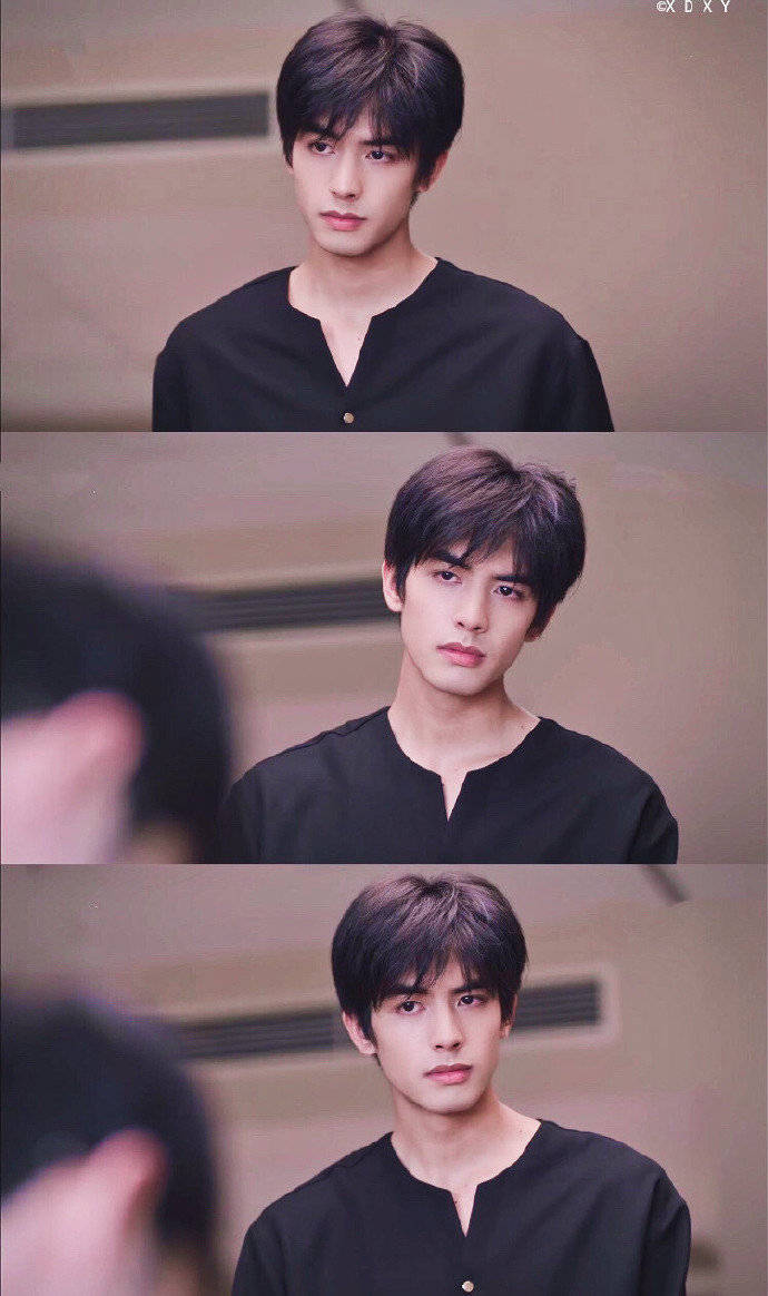 Why am I holding my breath?? © on pics #SongWeilong