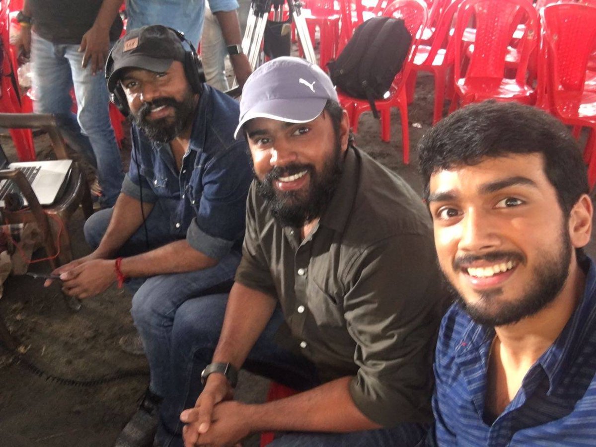 Again a Old snap during Poomaram shot 
Are you guys waiting for the Mass #ActionHeroBiju2 😀

#NivinPaulyBDayIn50Days

@NivinOfficial 
#Thuramukham | #Padavettu