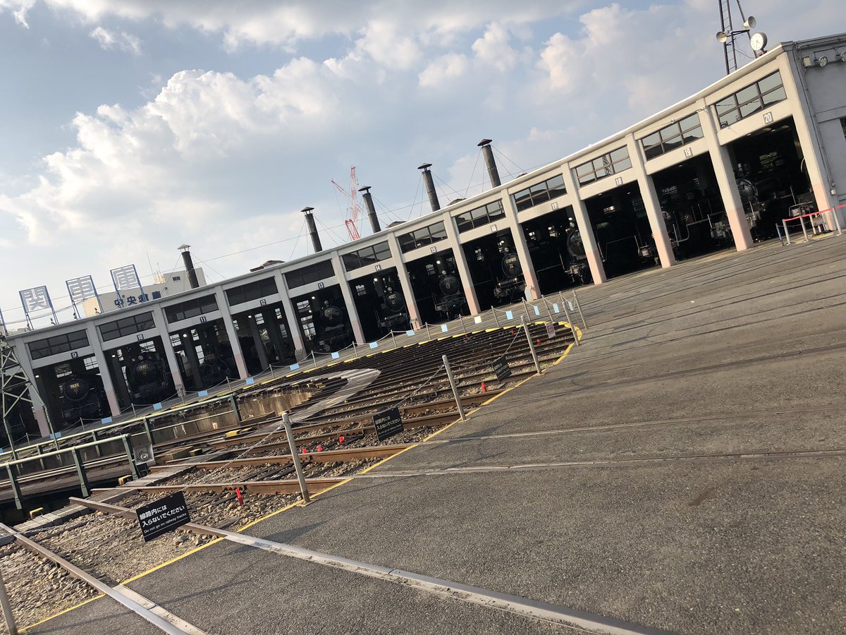 everyday_rowing's tweet image. この前、練習後に思いたって小学生ぶりに行ってきた

個人的にD52の重厚感が大好きだった。
あとC62 2 のツバメマークも。