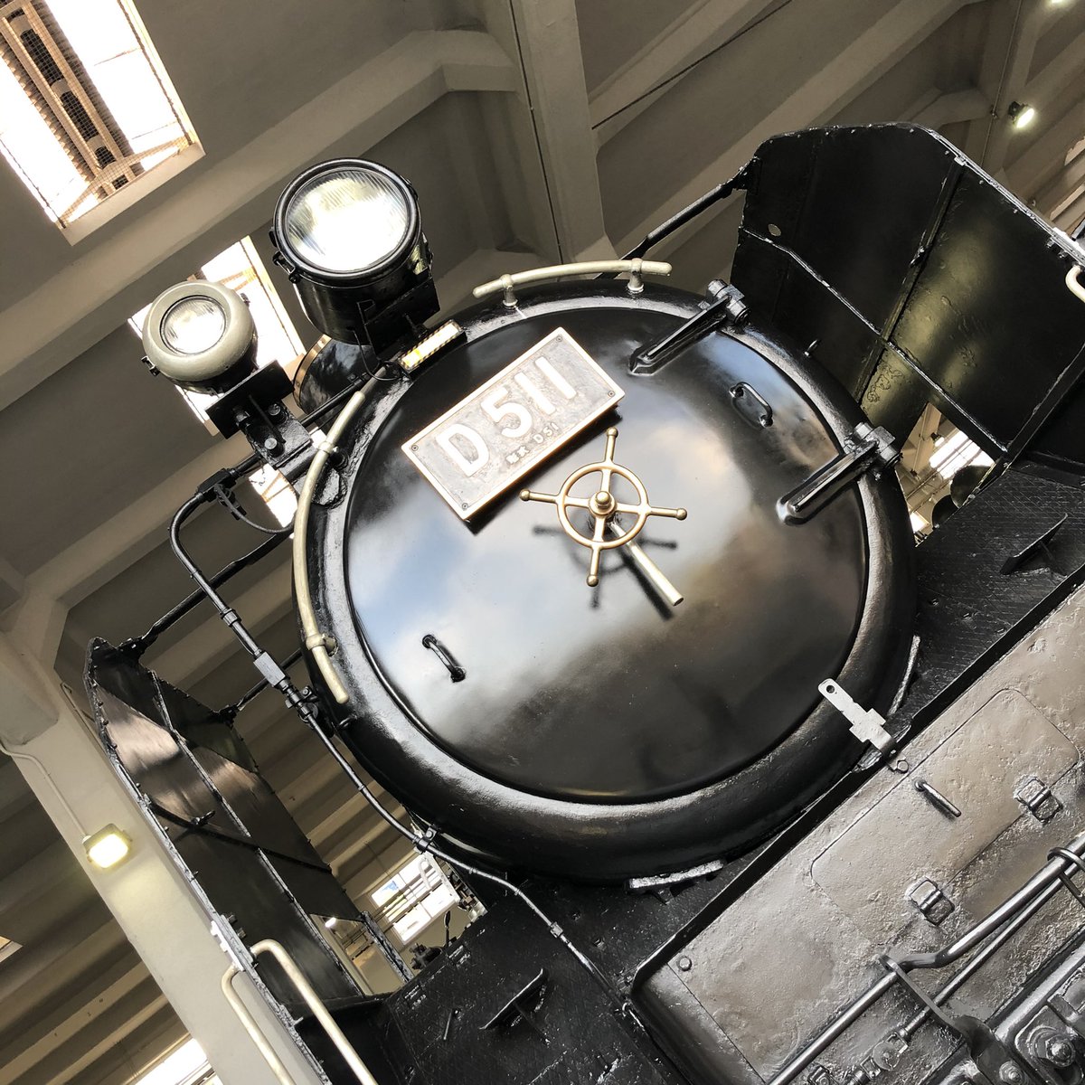 everyday_rowing's tweet image. この前、練習後に思いたって小学生ぶりに行ってきた

個人的にD52の重厚感が大好きだった。
あとC62 2 のツバメマークも。