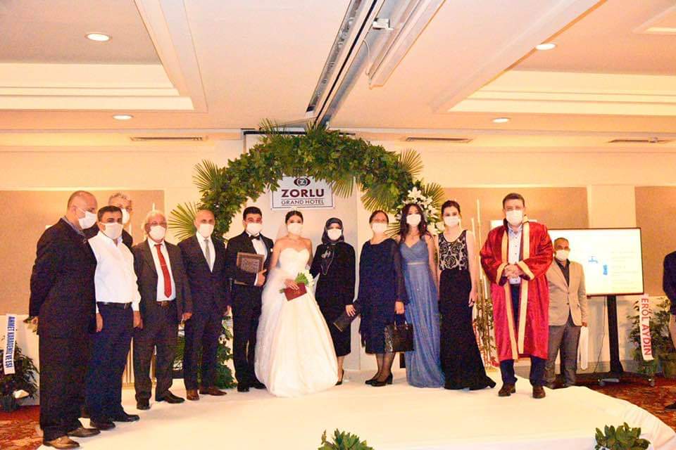 ahmetmgenc's tweet photo. Saniye Sunar ile Oğuzhan Berber çiftimizin nikah merasimini gerçekleştirdik. Çiftimizi tebrik ediyor, bir ömür boyu mutluluklar diliyorum. Sunar ve Berber ailelerini kutluyorum. https://t.co/LJ6RH142Lj