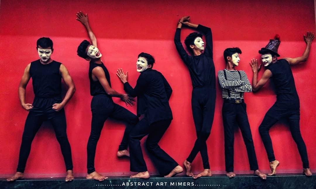 abstractartmime's tweet photo. #abstractartmime .#moodindigo2k18#moodindigo@iitbombay.moodi"The Seed Of Art" Mime by Abstract Art Dombivli... #Mime #marcel #drama #artist #letsmime #dombivlikars   #theatre #worldmime #mimeartist  #indianartist #internationalmimefestival #mimeria #artist #abstractartdombivli https://t.co/kFM9HHKTi1