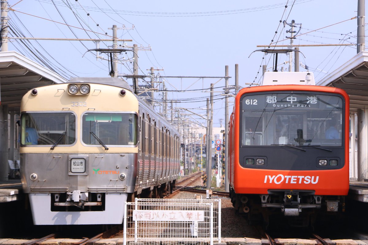ときわ 伊予鉄郡中線の運用に610系が入りました 実に14年ぶりだそうです 午前中のみの撮影でしたが 旧塗装との並びを撮れて良かったです 08 22 ときわ 伊予鉄郡中線の運用に610系が入りました 実に14年ぶりだそうです 午前中のみの撮影でしたが 旧塗装との並びを撮れて良かったです 08 22