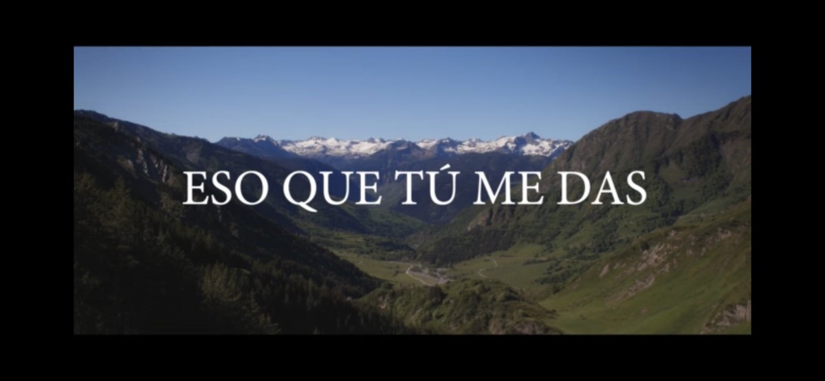 Acabo conmovido tras ver #esoquetumedas, el documental/entrevista que <a href="/jordievole/">Jordi Évole</a> realizó a Pau Donés 20 días antes de su muerte. Impresiona la calma y la lucidez con la que Pau habla de la vida que se le escapa de las manos. Gracias Jordi por compartirla y a los dos por hacerla.