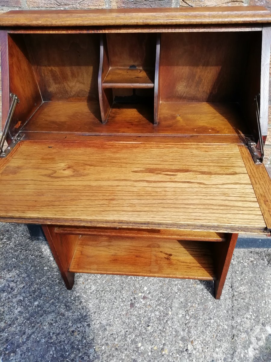 ReStoreAt24's tweet photo. Have just given this lovely slender #bookcase #bureau a bit of nourishment and loving care. Will grace any home or #narrowboat. #supportruralbusinesses #shoplocal #hotels #interiordesign https://t.co/GZItyCoBPI