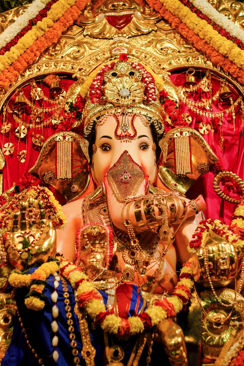 parthch10281015's tweet photo. गणेश चतुर्थीच्या तुम्हा सर्वांना खूप खूप शुभेच्छा.

।। गणपती बाप्पा मोरया ।। 

#happyganeshchaturthi 
#Mai_Musafir https://t.co/9F1UELae5F