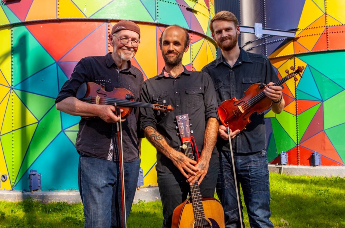 Concerts will be streaming from the Green Mtn. state! 🎻 A busy September and album updates - mailchi.mp/b2fd892a751e/c…