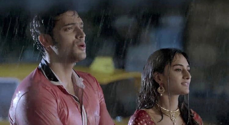 Let’s talk about “ajeeb dastan”  #AnuPre ‘s fav..& ours too.. while P sees it as “kisi ka pyar le ke tum naya jahan basao gay.” As A moved on with komo.. A remembers us as the happy carefree moments spend with prerna singing this..