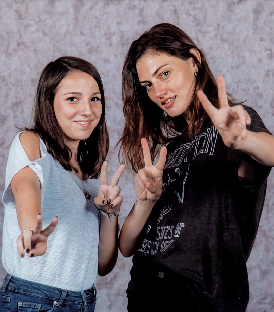 rkivesofseoul's tweet photo. β½ Candice King with @bushckane during #BNCE by @KLZ_Events in June 2018
β½ Phoebe Tonkin with @bushckane during #BNCE by @KLZ_Events in June 2018 https://t.co/JAqvEYcFqP