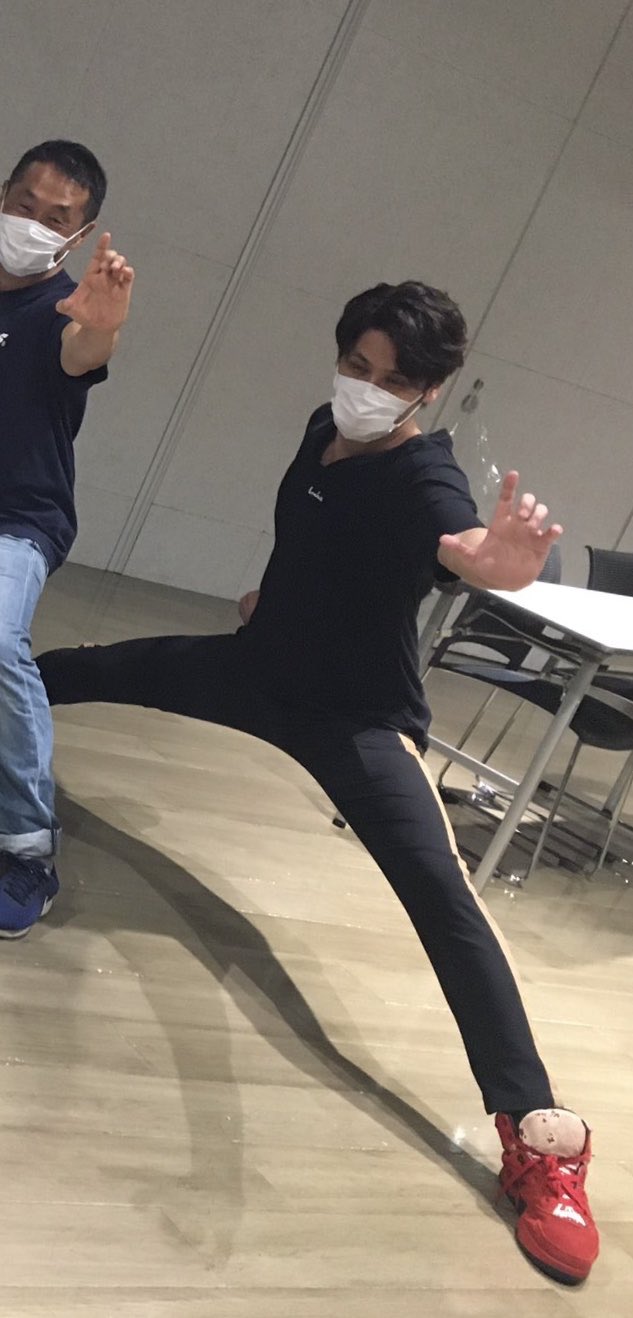 宮野真守の股下は何センチ 美脚で脚が長すぎる画像まとめ Marikosmile