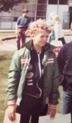 OwenSmith1's tweet photo. Younger Pics. Surprised these aren’t in black & white 😀. #UpperHeath #TonYrYwen #3rdLlanishen #StTeilos https://t.co/9i0btJ7Aod