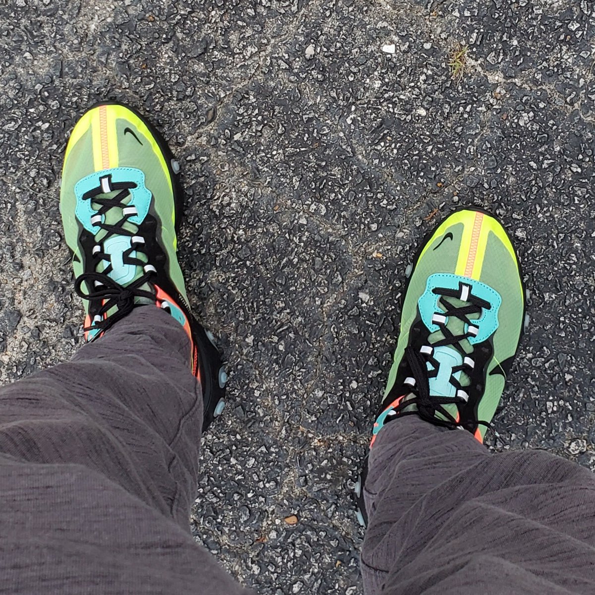 susd4life's tweet photo. im not sure which element 87 colorway is my favorite, but there's a strong possibility that it's this one...hyper fusion.
https://t.co/l8XHRXiwLI
#nike #nikereact #element87 #hyperfusion @nike https://t.co/r3Or5LtNx7