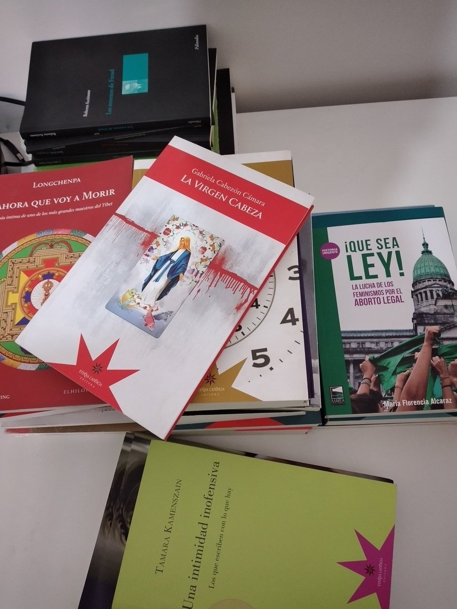 Espacio Público de Libros. Librería tweet media