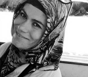 #FatmaEsraDirlikli boşanmak istedi. Annesinin evine gitti. Evli olduğu erkek MUSTAFA DİRİKLİ tarafından 11 kurşunla katledildi.
 
21.08.2020 - Nevşehir