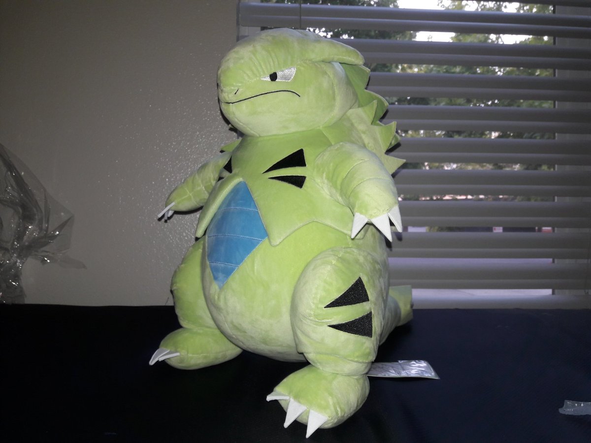 GFanactic911's tweet photo. I have been waiting so long for this guy and I'm so happy he's here. Took 2 days to arrive. He's so perfect 😍😍❤❤😍 See more on #Instagram.
#Plushies #Collectors #Collectibles #Tyranitar #Larvitar #Cute #Adorable #Kawaii #Bigmore #SanEi https://t.co/b5zyaY84oR