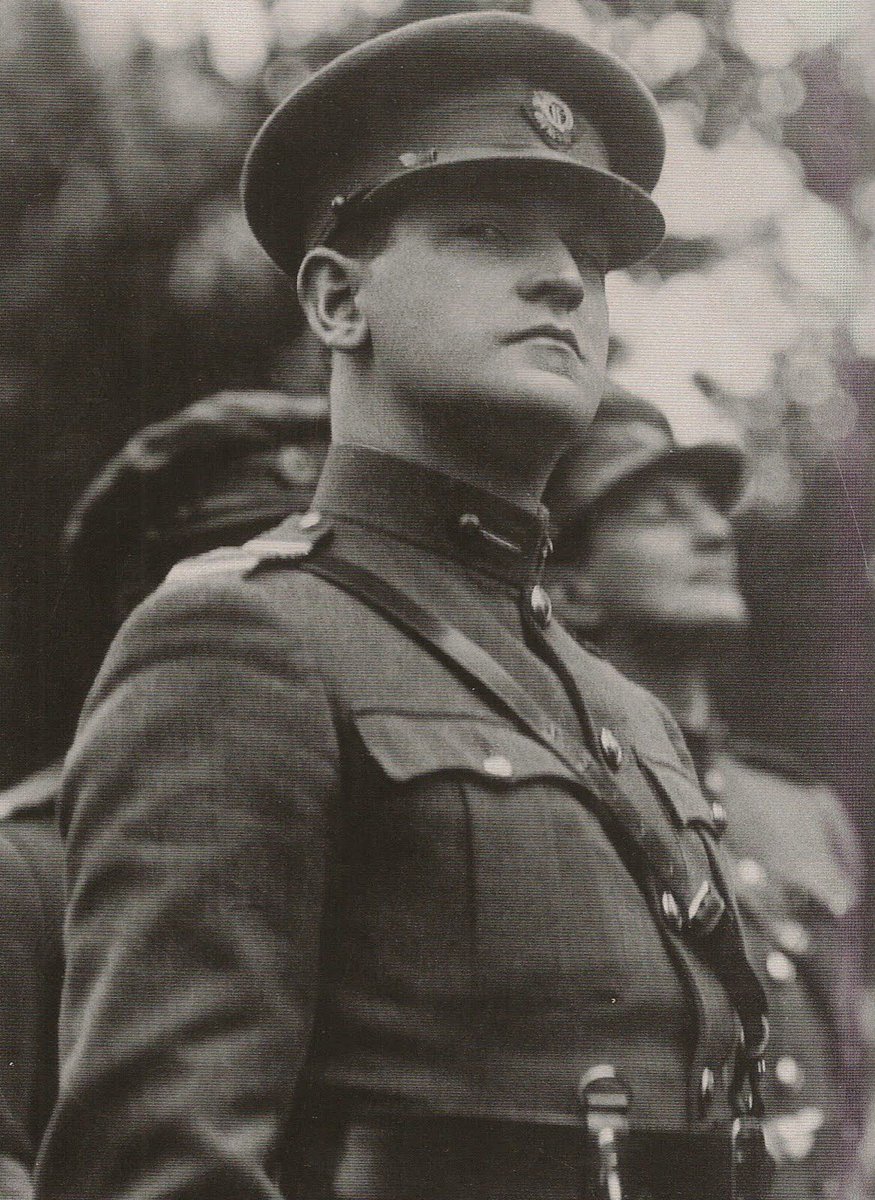 Michael Collins. Possibly the greatest of all the sons of Ireland, was shot dead this day in #bealnablath in 1922.